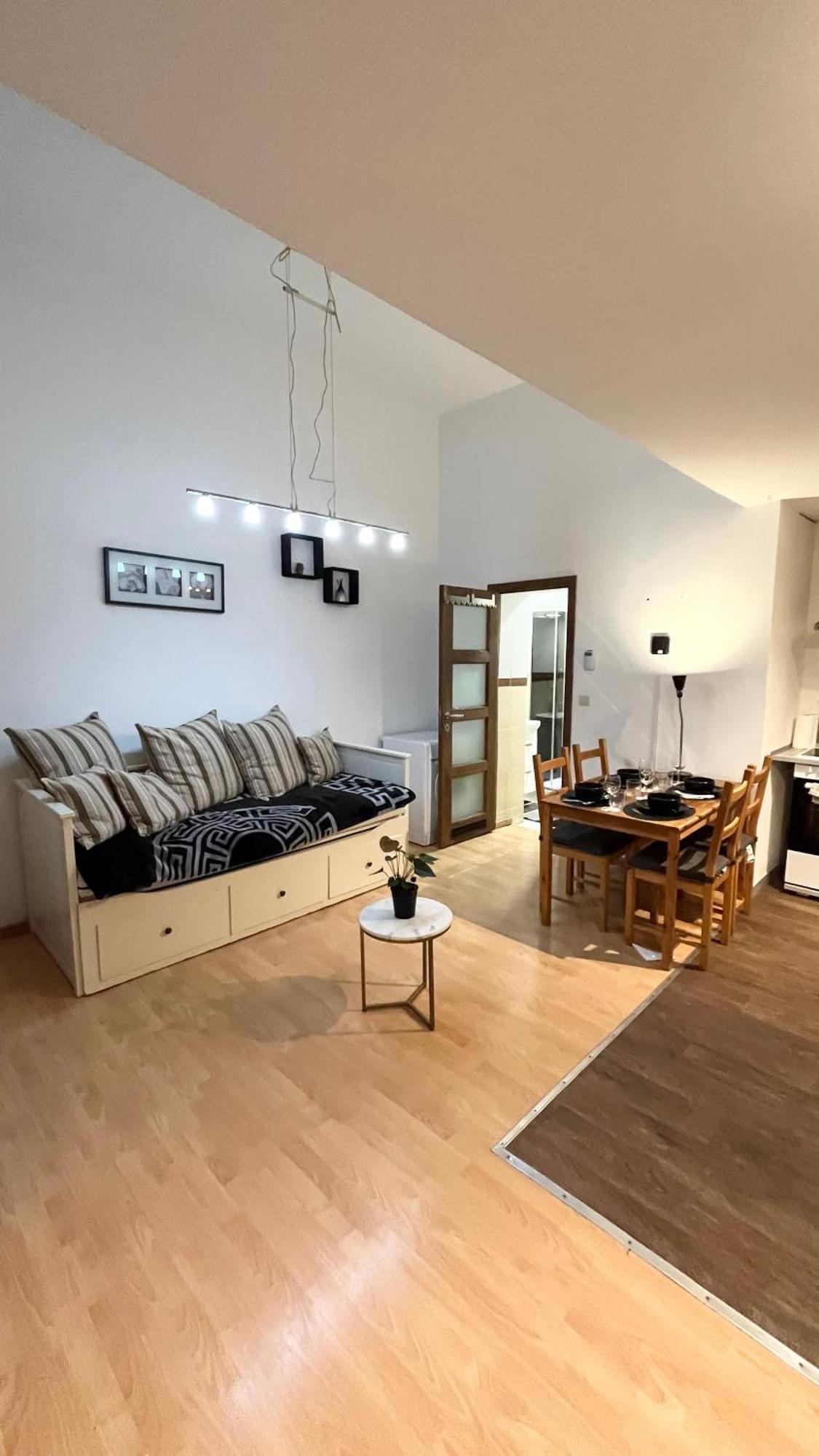 Cosy Flat - Eu District - Center - 4 Persons * Bruselas